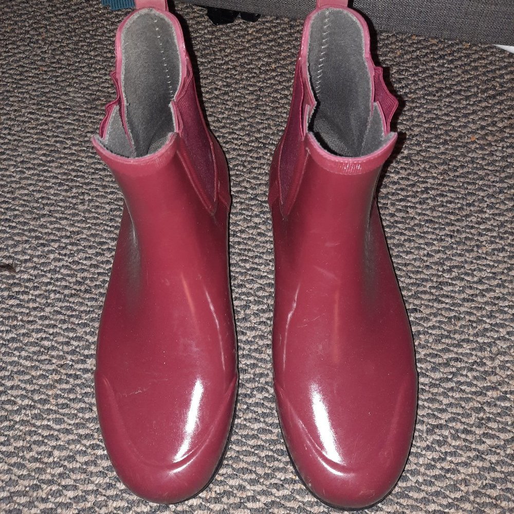 Bogs Chelsea Red ankle rain boots